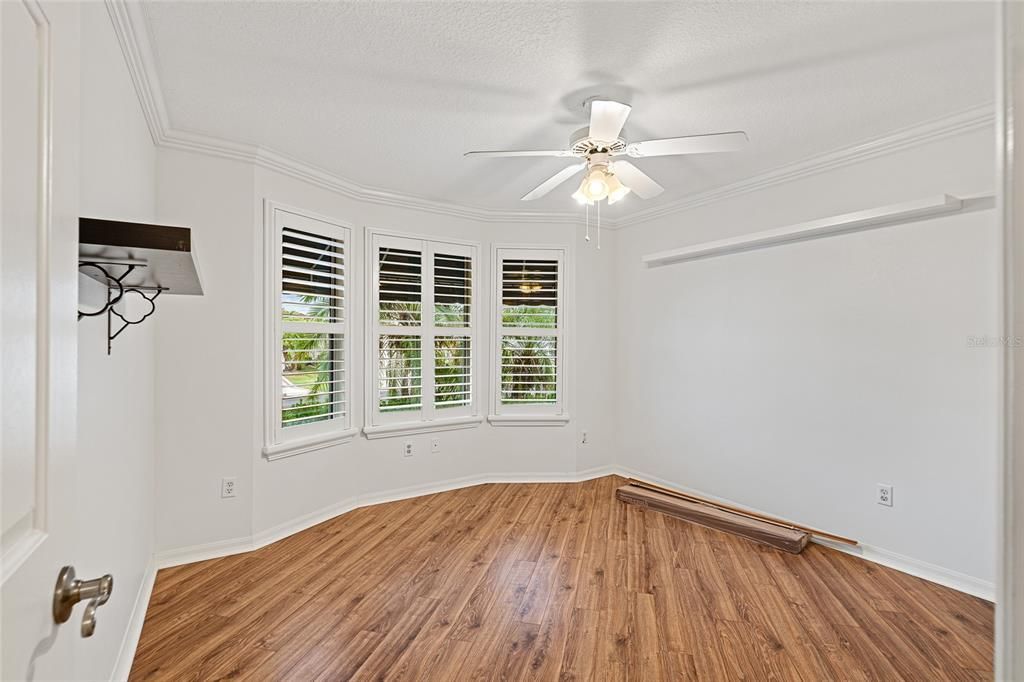 На продажу: $469,900 (3 спален, 2 ванн, 1483 Квадратных фут)