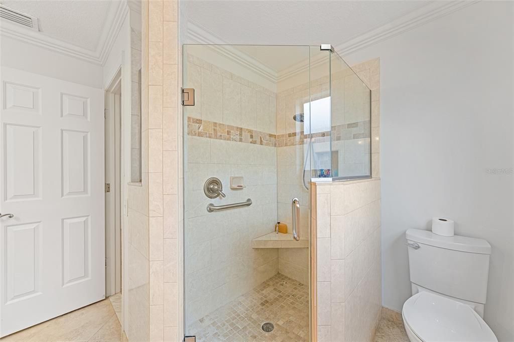 На продажу: $469,900 (3 спален, 2 ванн, 1483 Квадратных фут)