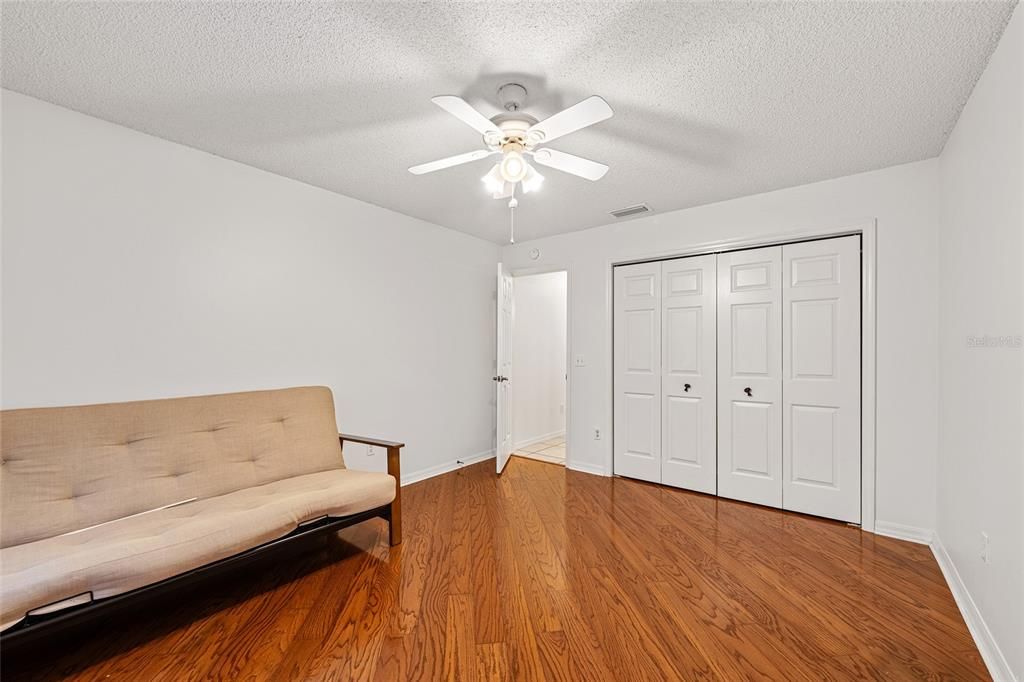 На продажу: $469,900 (3 спален, 2 ванн, 1483 Квадратных фут)