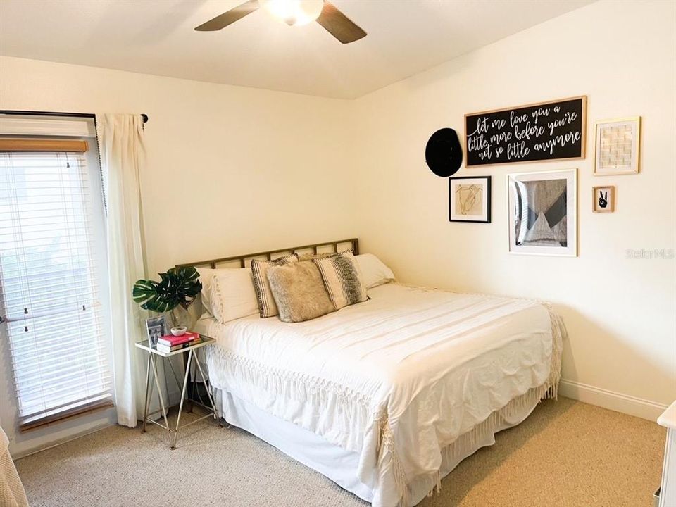 出租: $3,800 (3 贝兹, 2 浴室, 1990 平方英尺)