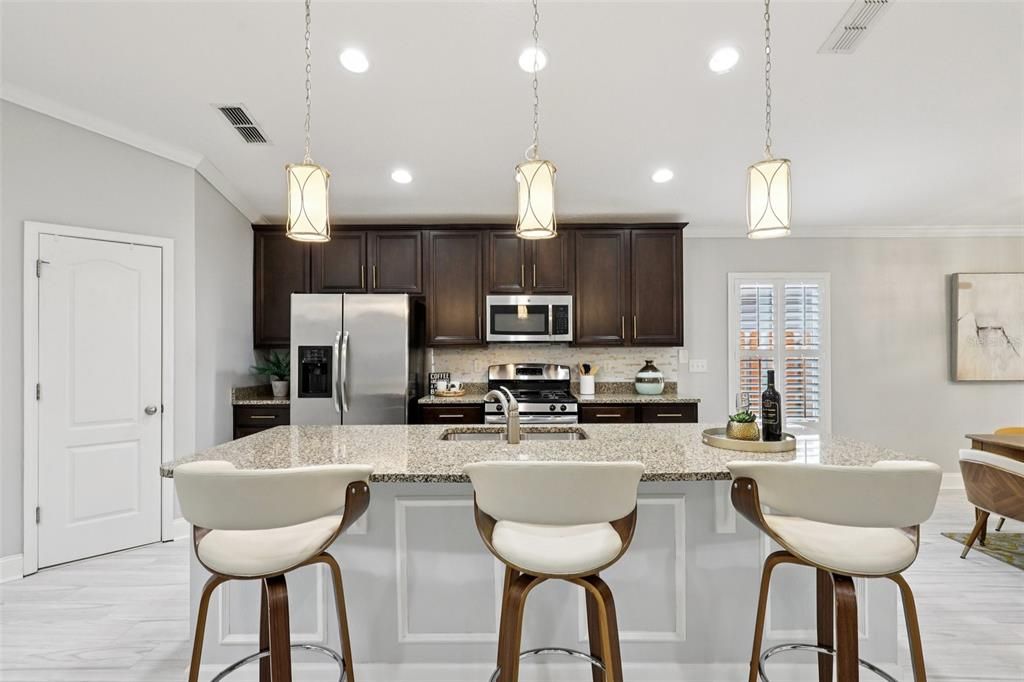 For Sale: $469,000 (4 beds, 2 baths, 1794 Square Feet)