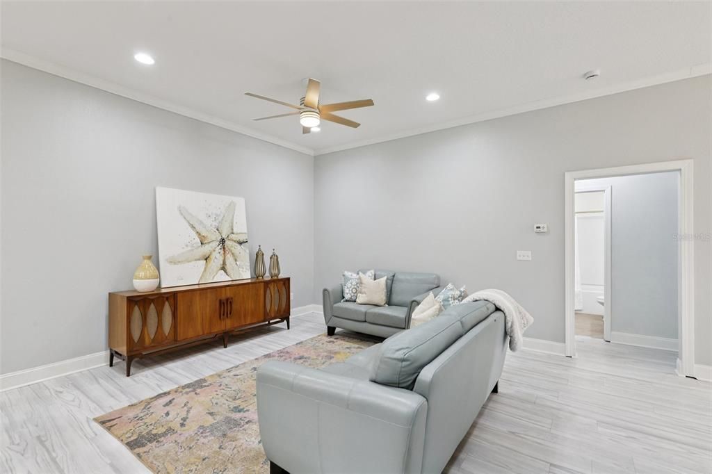 For Sale: $469,000 (4 beds, 2 baths, 1794 Square Feet)