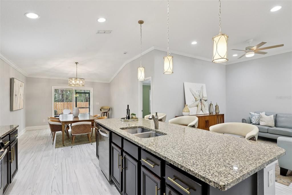 For Sale: $469,000 (4 beds, 2 baths, 1794 Square Feet)