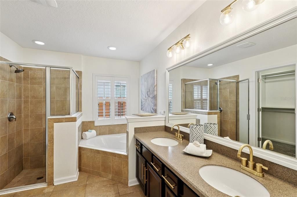 For Sale: $469,000 (4 beds, 2 baths, 1794 Square Feet)