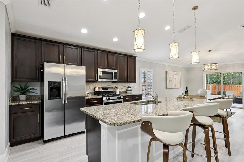 For Sale: $469,000 (4 beds, 2 baths, 1794 Square Feet)