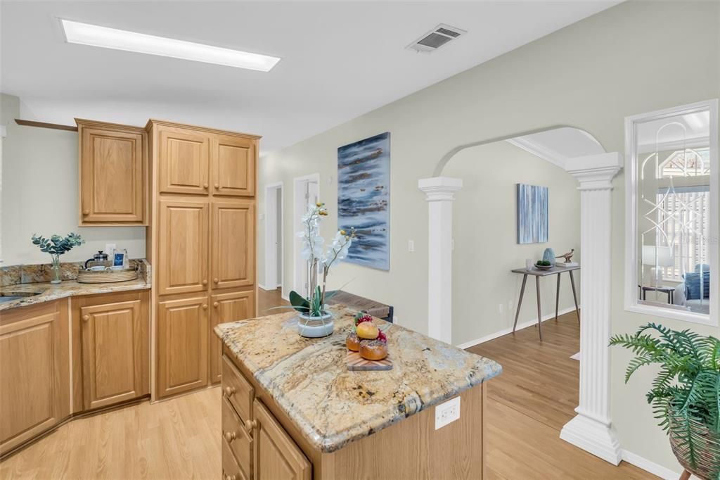 待售: $299,900 (3 贝兹, 2 浴室, 1500 平方英尺)