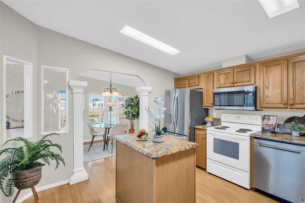 待售: $299,900 (3 贝兹, 2 浴室, 1500 平方英尺)