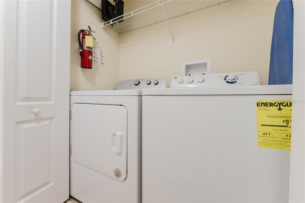 На продажу: $338,000 (4 спален, 3 ванн, 1902 Квадратных фут)