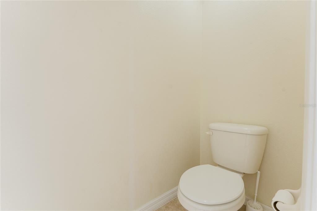 На продажу: $338,000 (4 спален, 3 ванн, 1902 Квадратных фут)