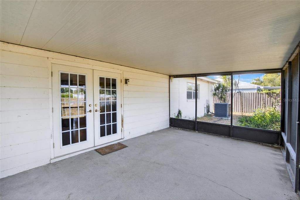 For Sale: $320,000 (3 beds, 2 baths, 1492 Square Feet)