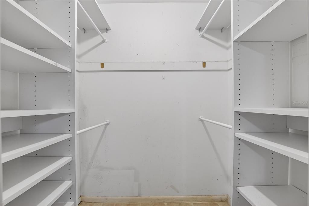 For Sale: $320,000 (3 beds, 2 baths, 1492 Square Feet)