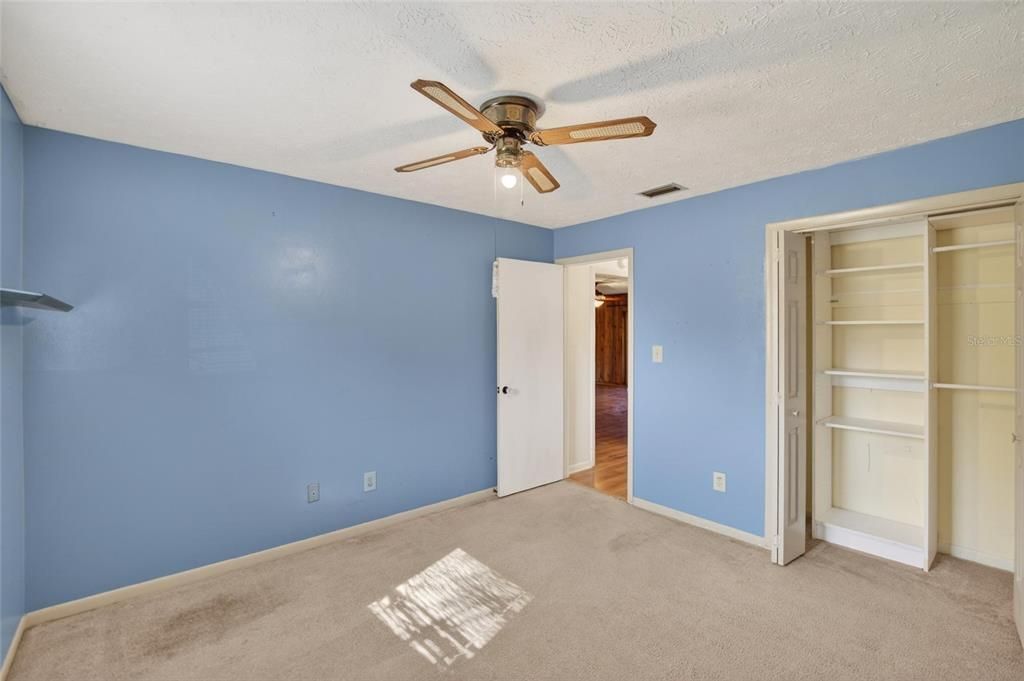 For Sale: $320,000 (3 beds, 2 baths, 1492 Square Feet)