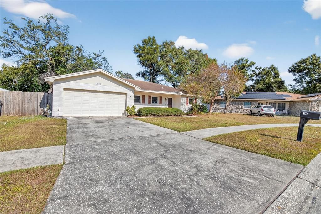 For Sale: $320,000 (3 beds, 2 baths, 1492 Square Feet)