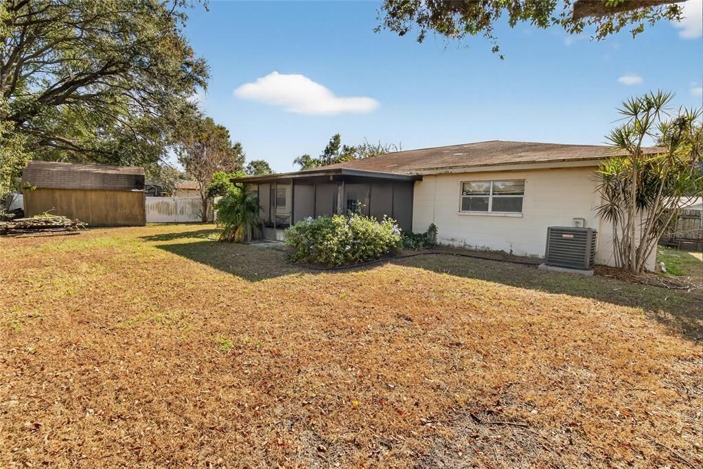 For Sale: $320,000 (3 beds, 2 baths, 1492 Square Feet)