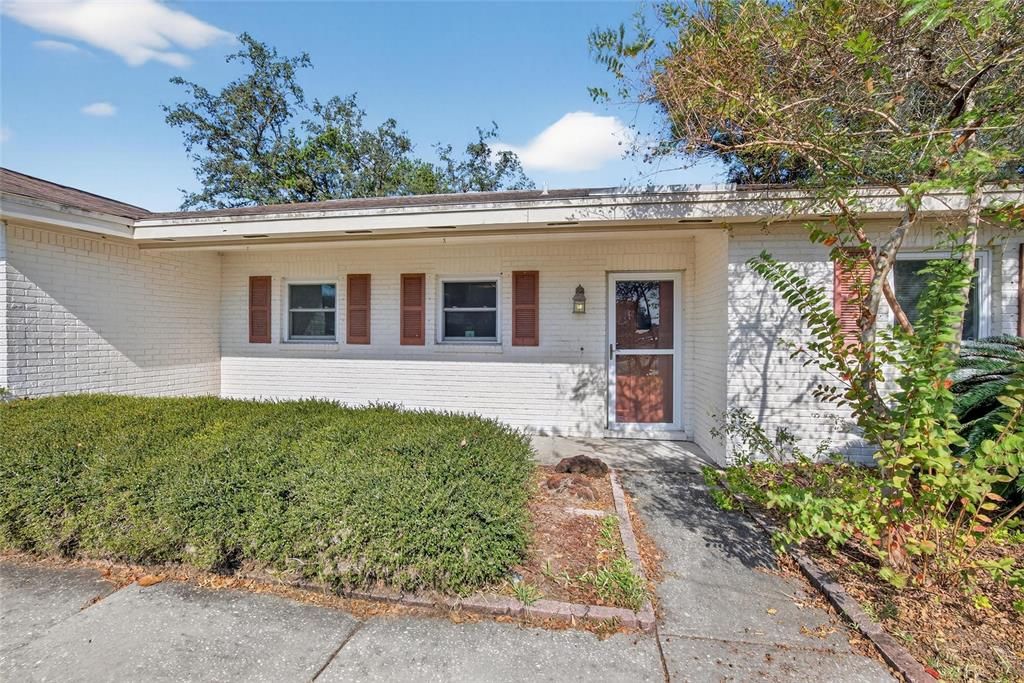 For Sale: $320,000 (3 beds, 2 baths, 1492 Square Feet)