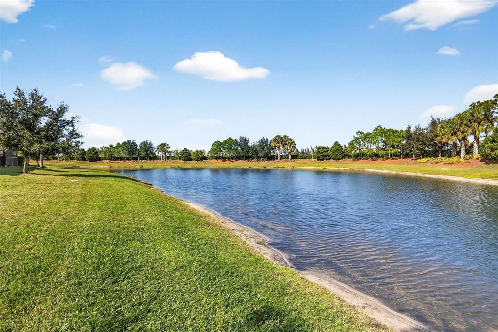 待售: $350,000 (2 贝兹, 2 浴室, 1800 平方英尺)