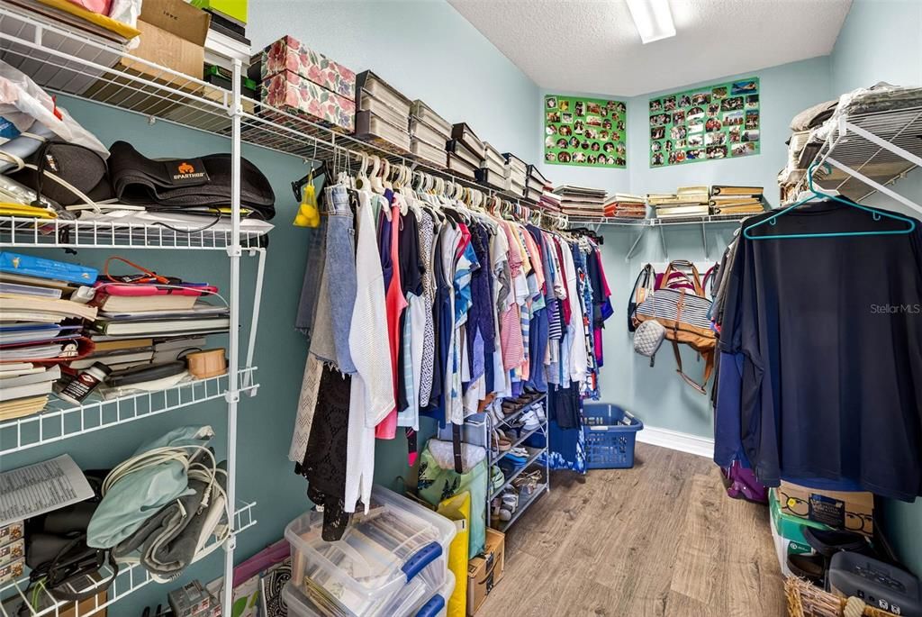 待售: $350,000 (2 贝兹, 2 浴室, 1800 平方英尺)