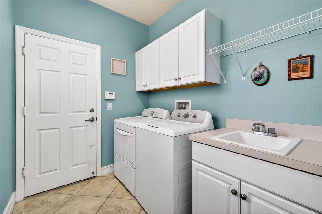 待售: $350,000 (2 贝兹, 2 浴室, 1800 平方英尺)