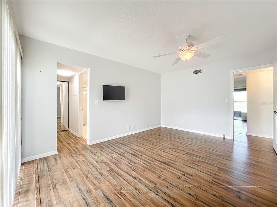 En Venta: $169,900 (2 camas, 2 baños, 1187 Pies cuadrados)