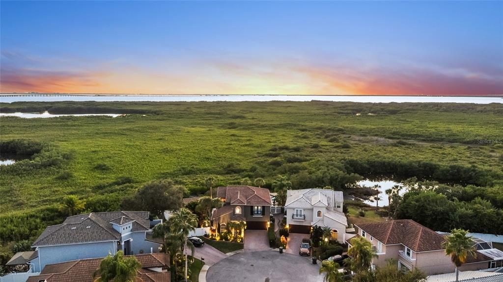 For Sale: $869,900 (3 beds, 2 baths, 2585 Square Feet)