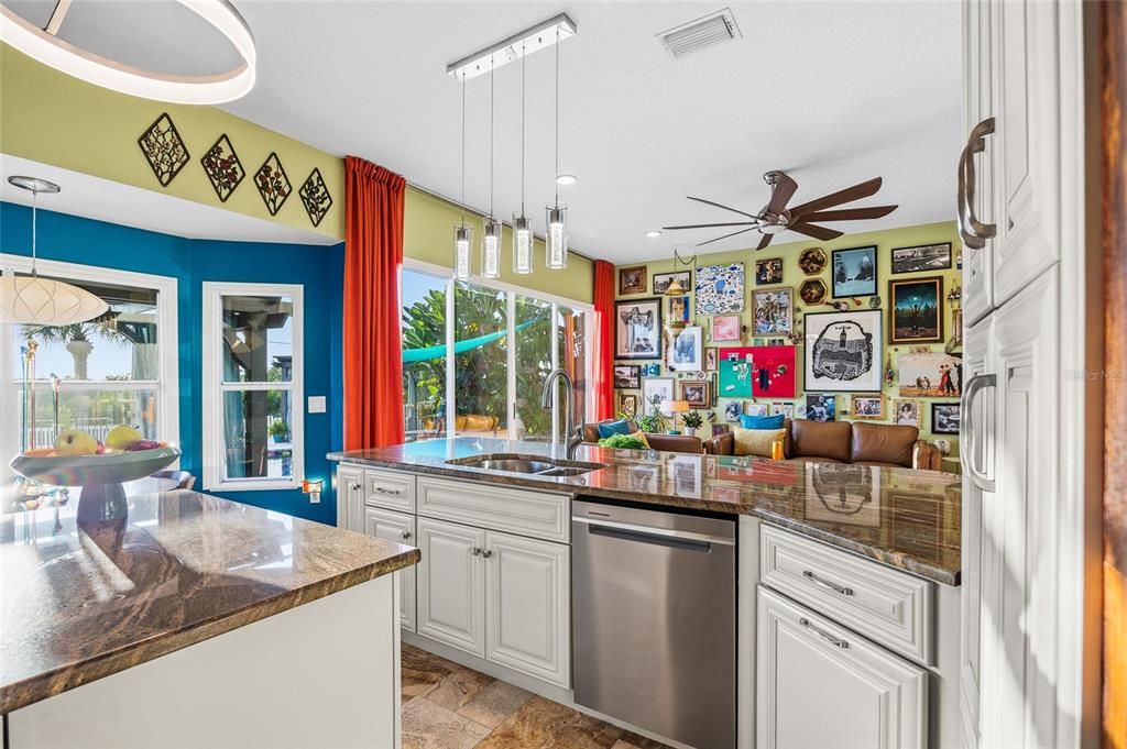 For Sale: $869,900 (3 beds, 2 baths, 2585 Square Feet)