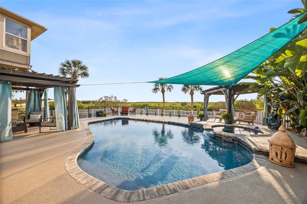 For Sale: $869,900 (3 beds, 2 baths, 2585 Square Feet)