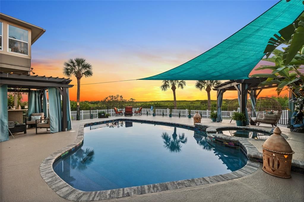 For Sale: $869,900 (3 beds, 2 baths, 2585 Square Feet)