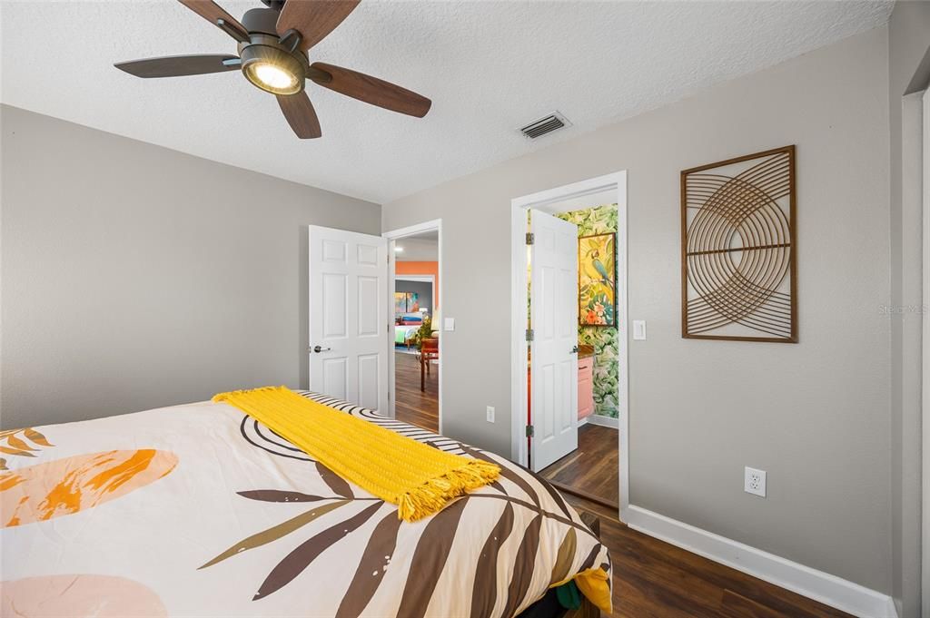 For Sale: $869,900 (3 beds, 2 baths, 2585 Square Feet)