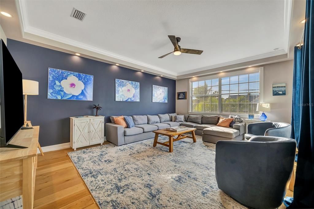 For Sale: $2,774,999 (4 beds, 3 baths, 2524 Square Feet)