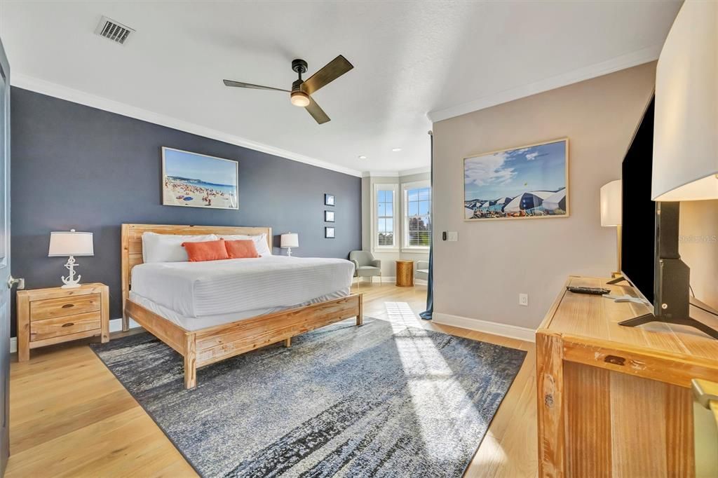 For Sale: $2,774,999 (4 beds, 3 baths, 2524 Square Feet)