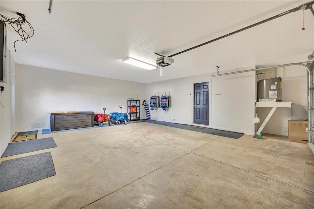 For Sale: $2,774,999 (4 beds, 3 baths, 2524 Square Feet)