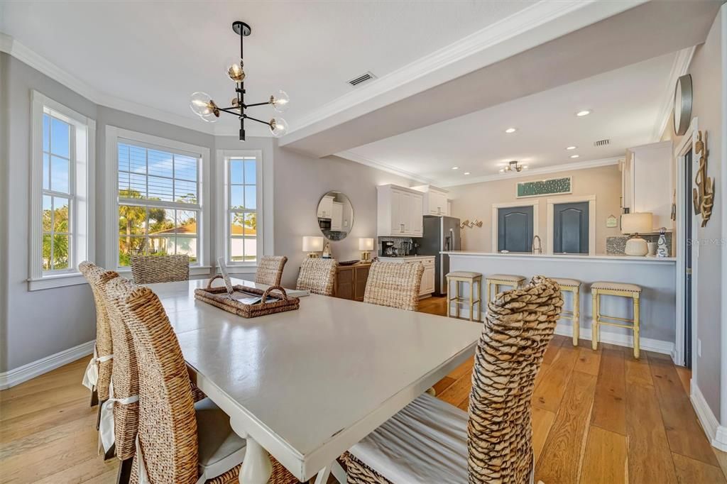 For Sale: $2,774,999 (4 beds, 3 baths, 2524 Square Feet)