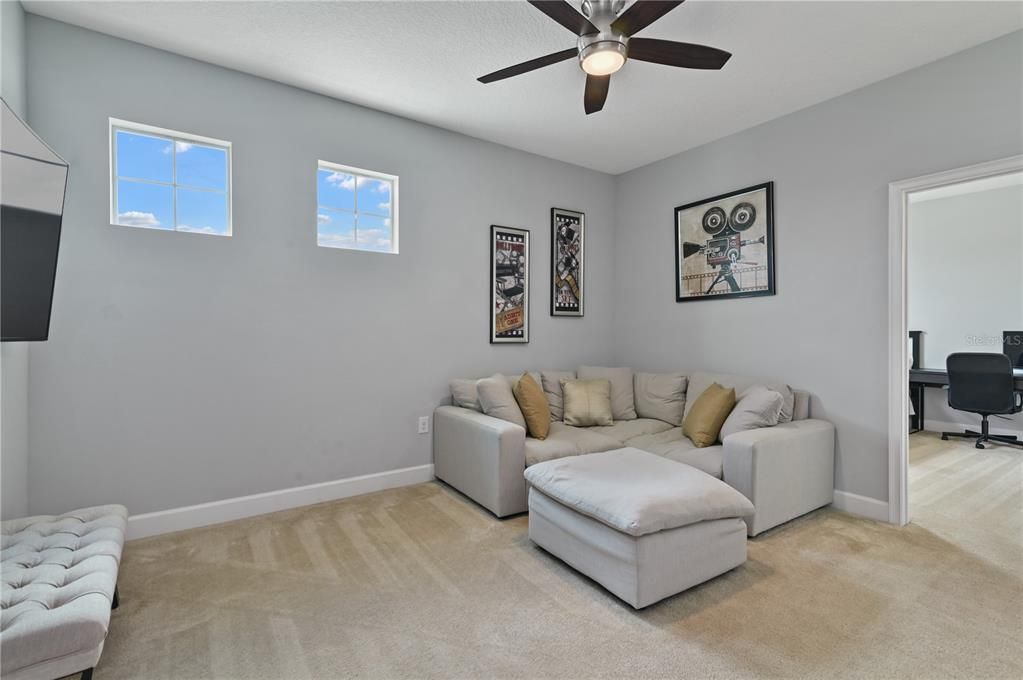 For Rent: $3,250 (4 beds, 3 baths, 2385 Square Feet)