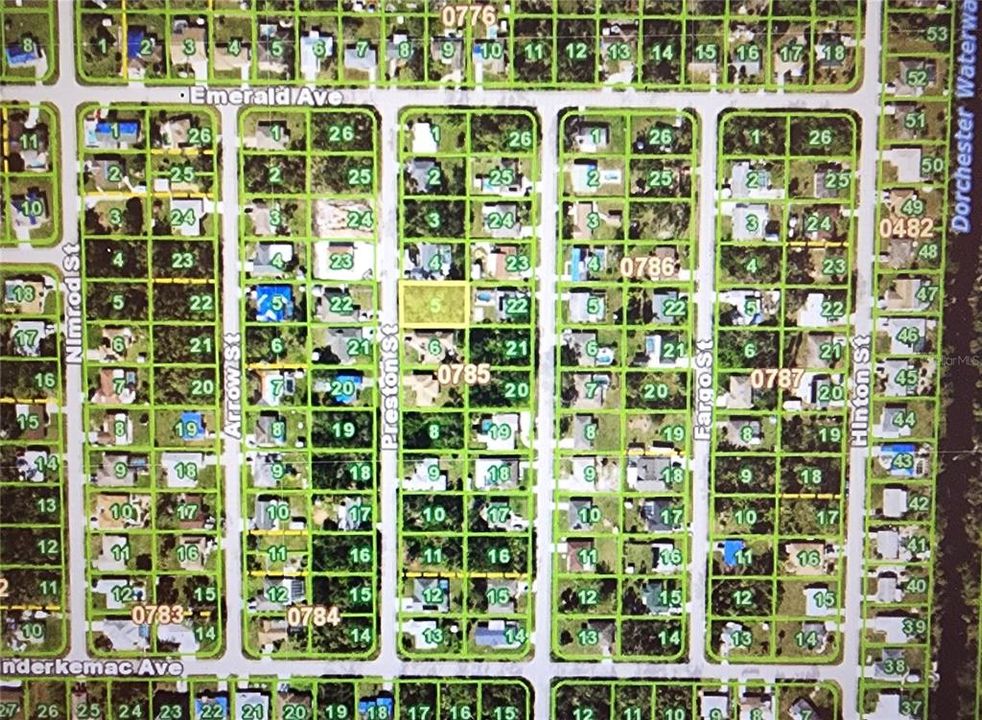 На продажу: $32,500 (0.23 acres)