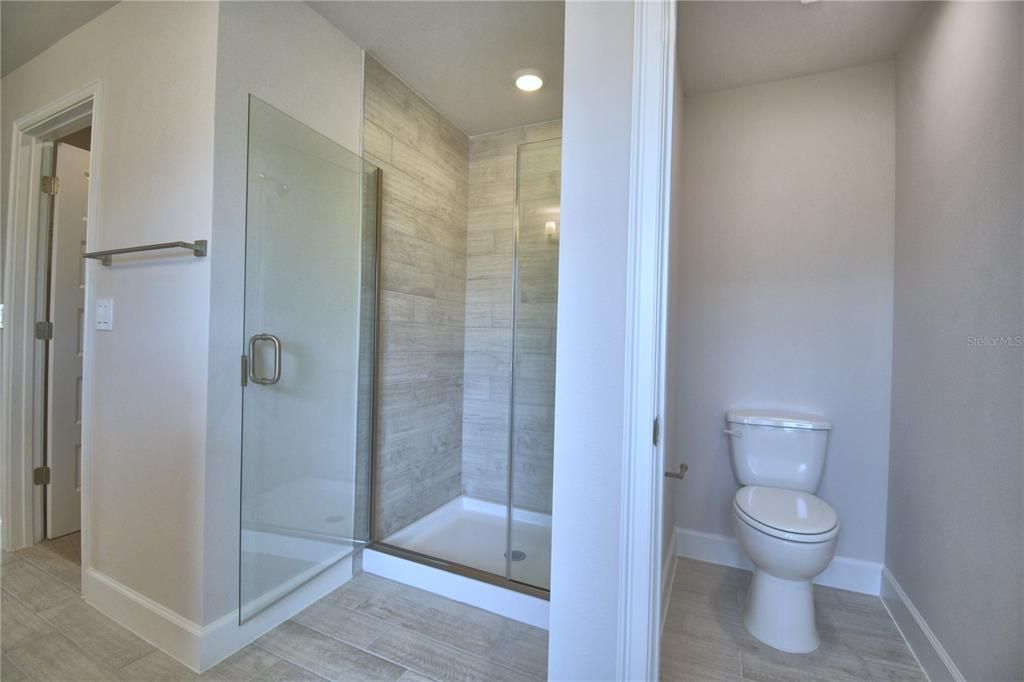 待售: $382,366 (4 贝兹, 3 浴室, 2200 平方英尺)