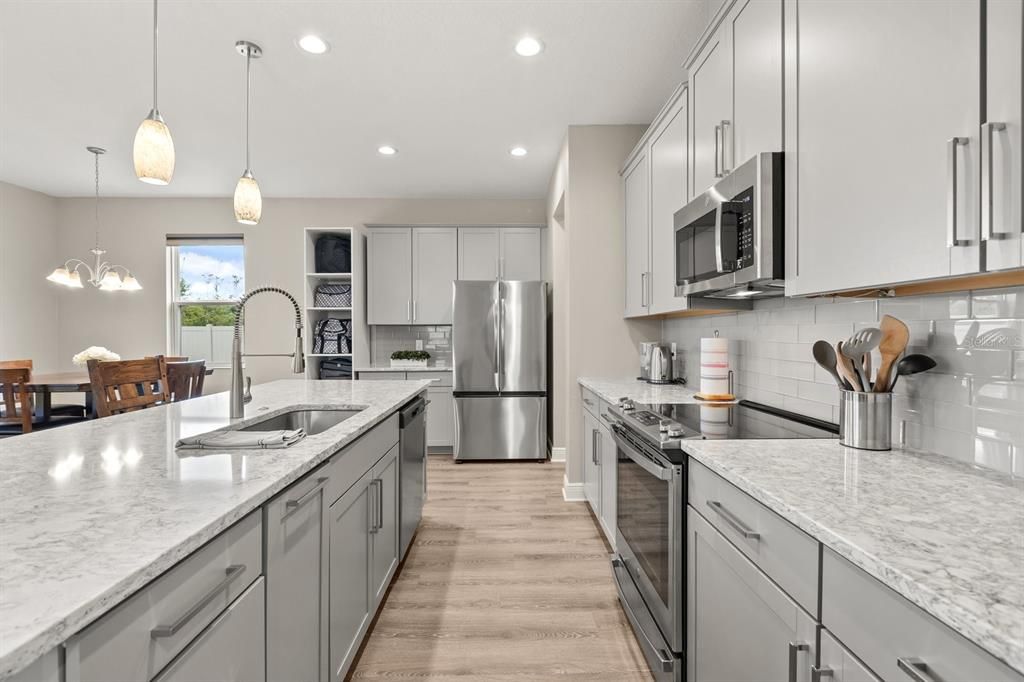 На продажу: $605,000 (4 спален, 2 ванн, 2924 Квадратных фут)