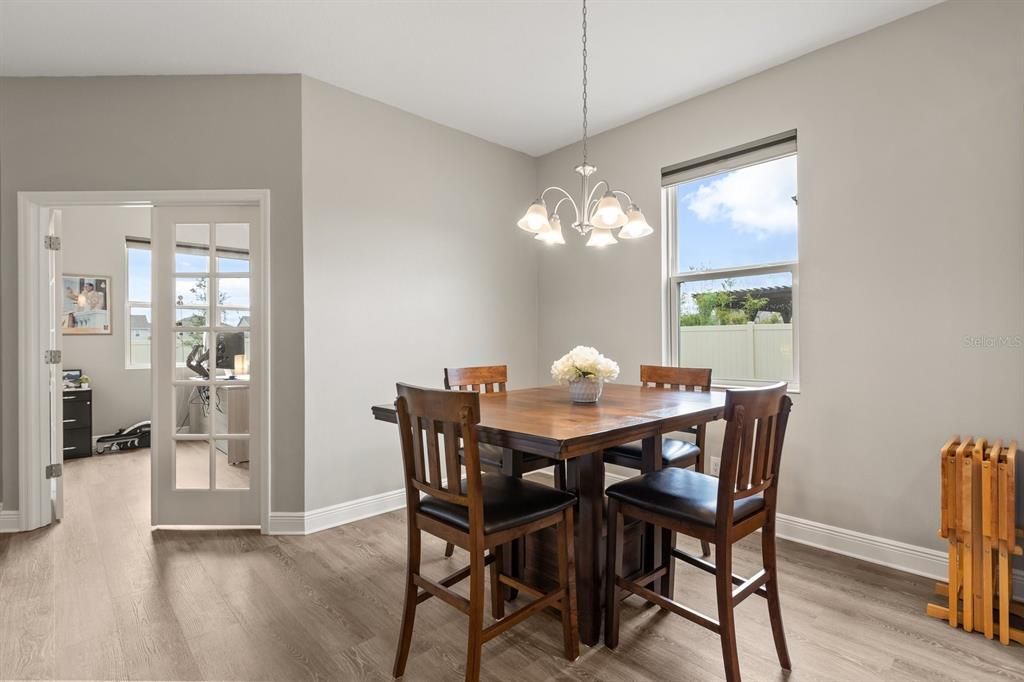 На продажу: $605,000 (4 спален, 2 ванн, 2924 Квадратных фут)