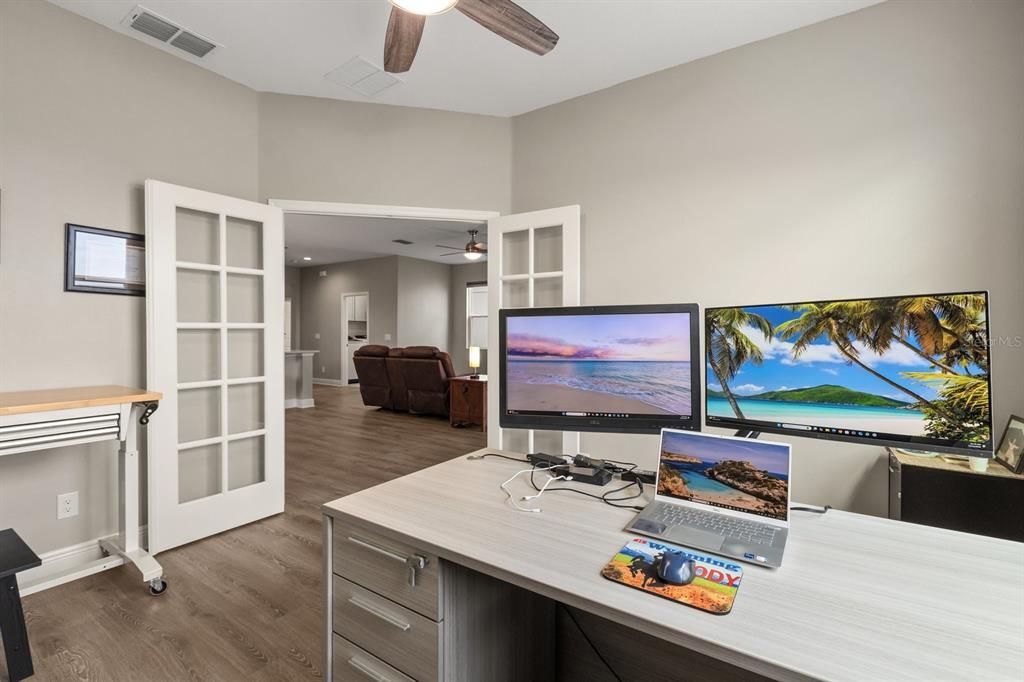 На продажу: $605,000 (4 спален, 2 ванн, 2924 Квадратных фут)