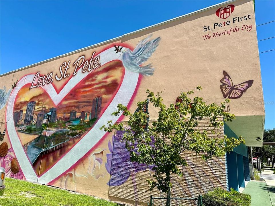 En Venta: $325,000 (3 camas, 2 baños, 1064 Pies cuadrados)