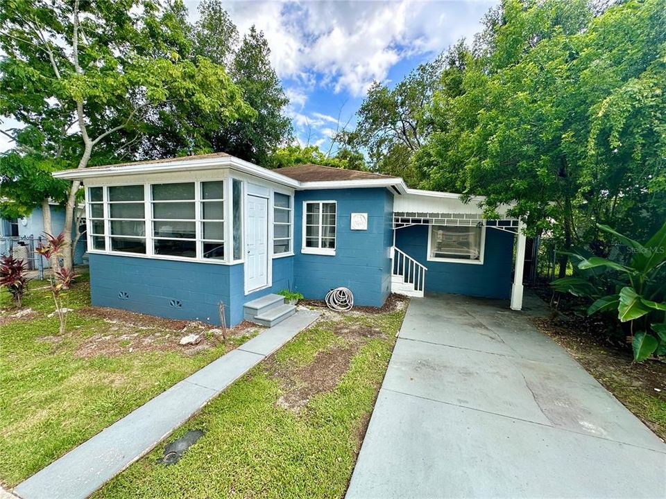 En Venta: $325,000 (3 camas, 2 baños, 1064 Pies cuadrados)