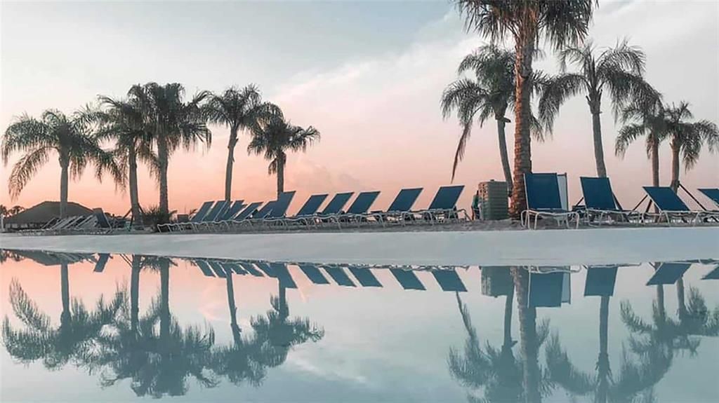 На продажу: $350,990 (3 спален, 2 ванн, 1673 Квадратных фут)