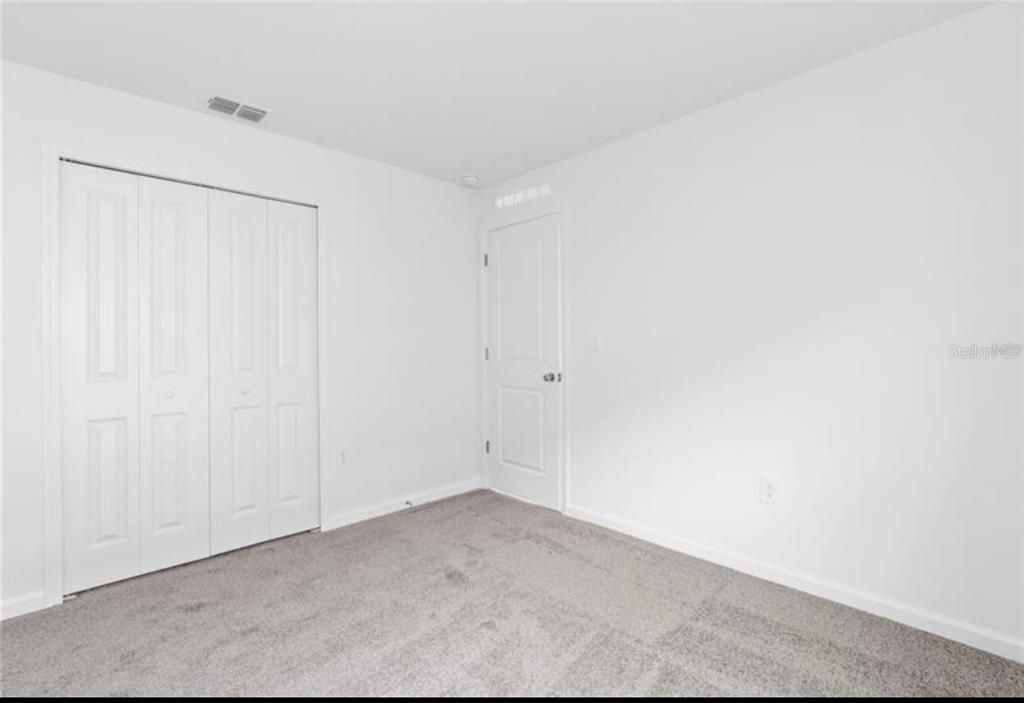 出租: $2,200 (3 贝兹, 2 浴室, 1555 平方英尺)