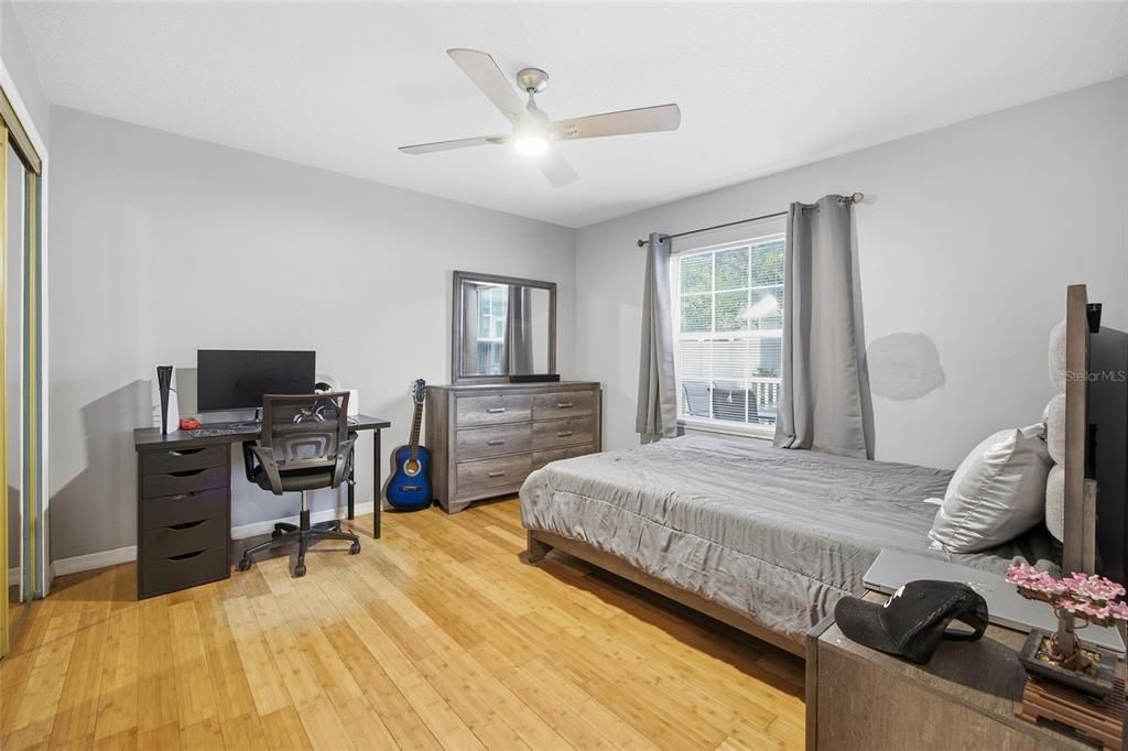 For Rent: $1,800 (3 beds, 2 baths, 1406 Square Feet)