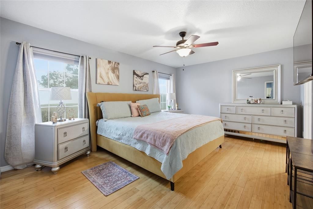 For Rent: $1,800 (3 beds, 2 baths, 1406 Square Feet)