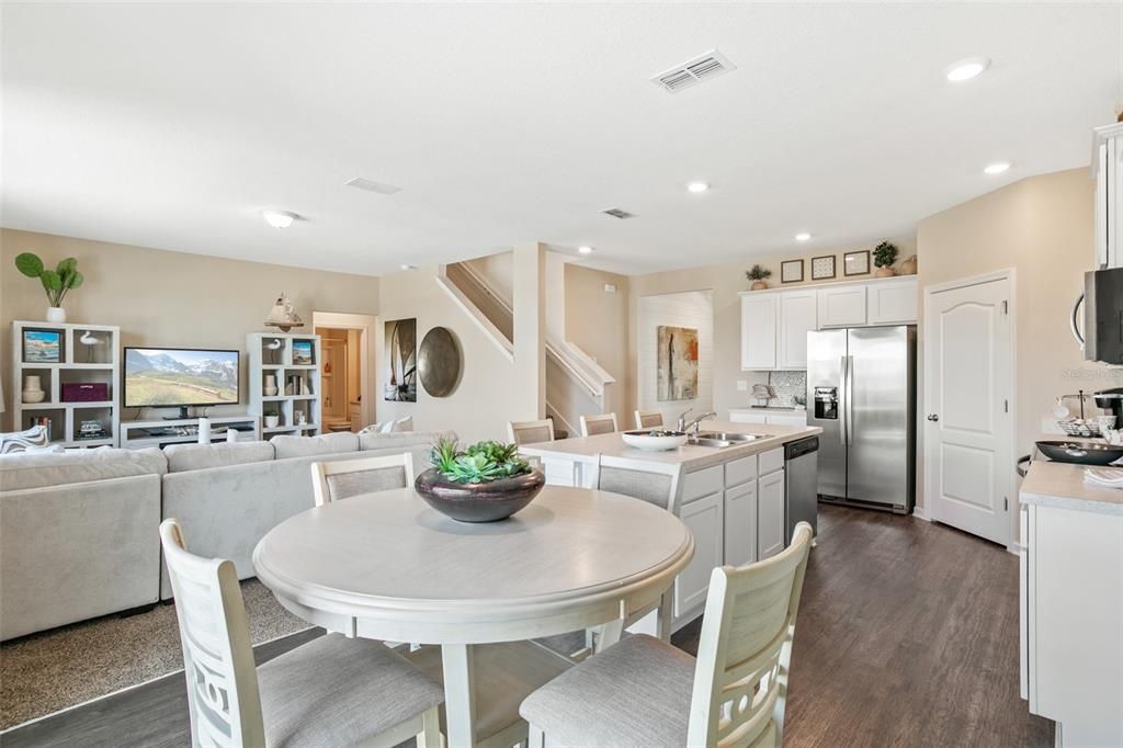 For Sale: $387,990 (5 beds, 3 baths, 2499 Square Feet)