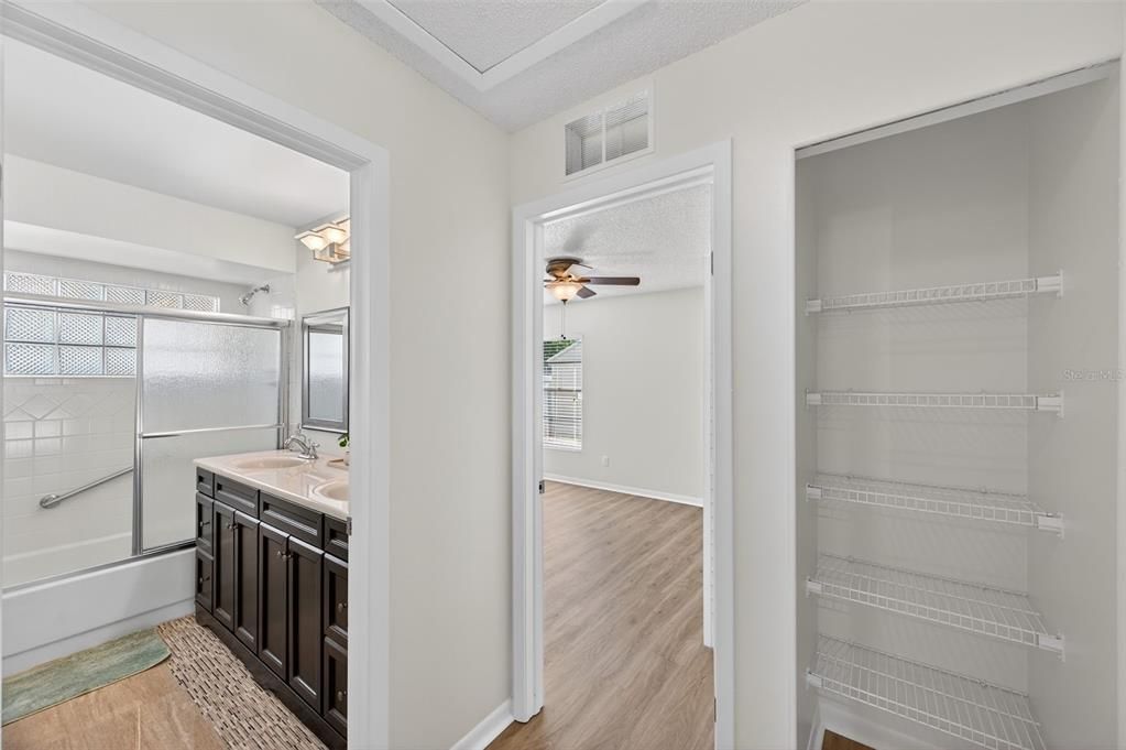 For Sale: $469,000 (4 beds, 2 baths, 2029 Square Feet)