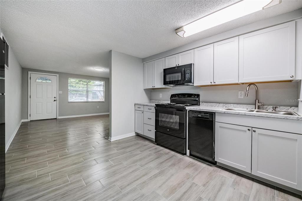 待售: $199,900 (3 贝兹, 2 浴室, 992 平方英尺)