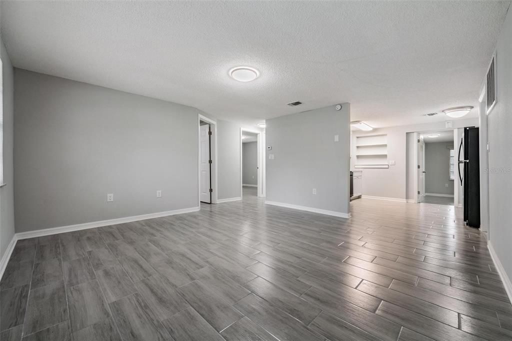 待售: $199,900 (3 贝兹, 2 浴室, 992 平方英尺)