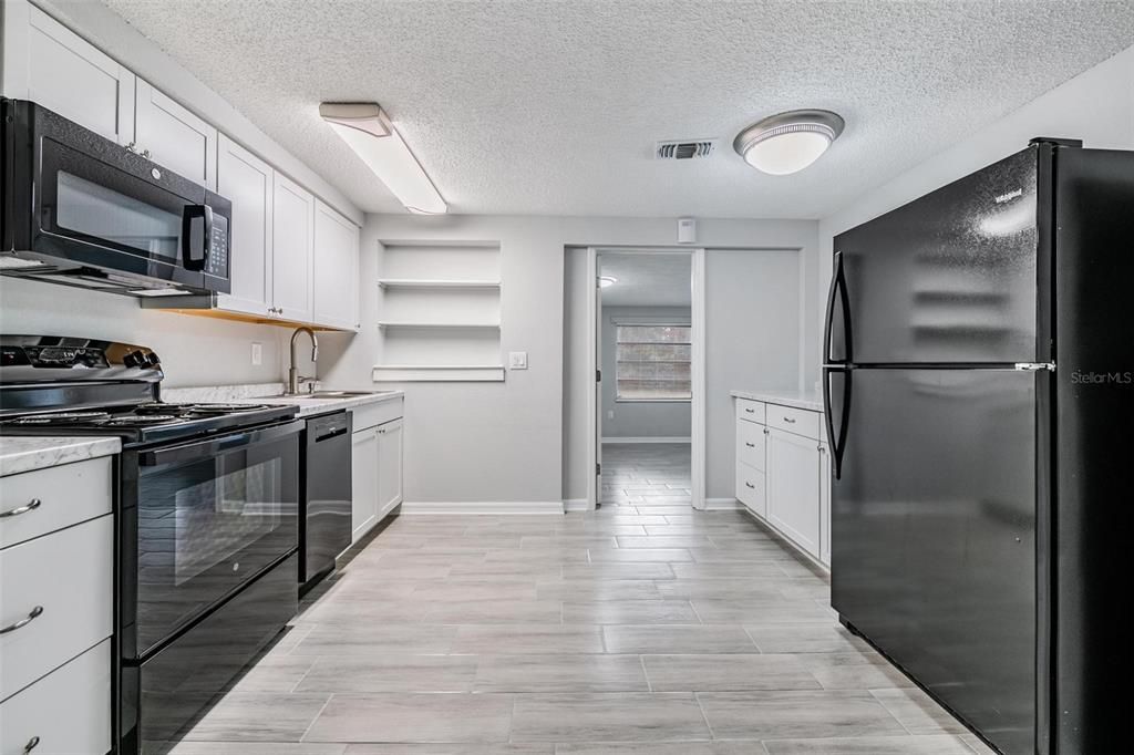 待售: $199,900 (3 贝兹, 2 浴室, 992 平方英尺)