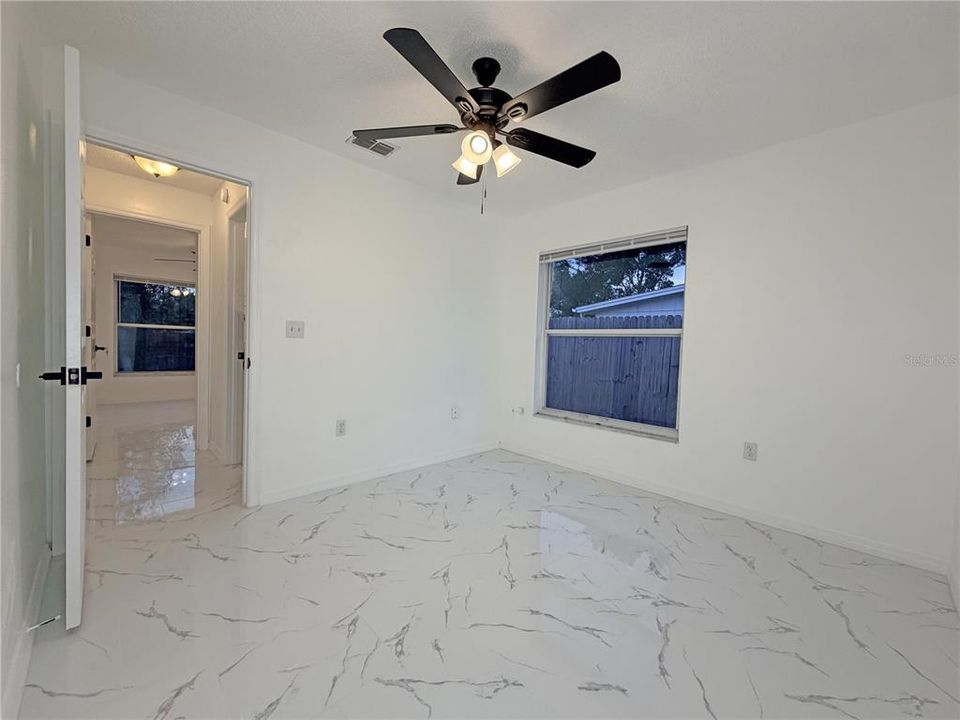 En Venta: $354,990 (3 camas, 2 baños, 1403 Pies cuadrados)